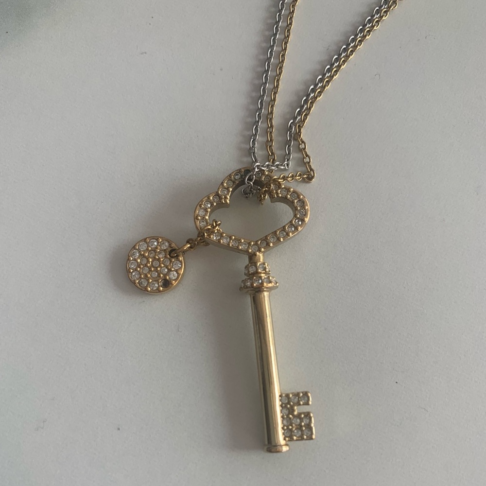 Swarovski key 2 tone necklace